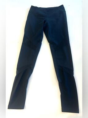 Zella Black Performance Leggings with Interior Logo